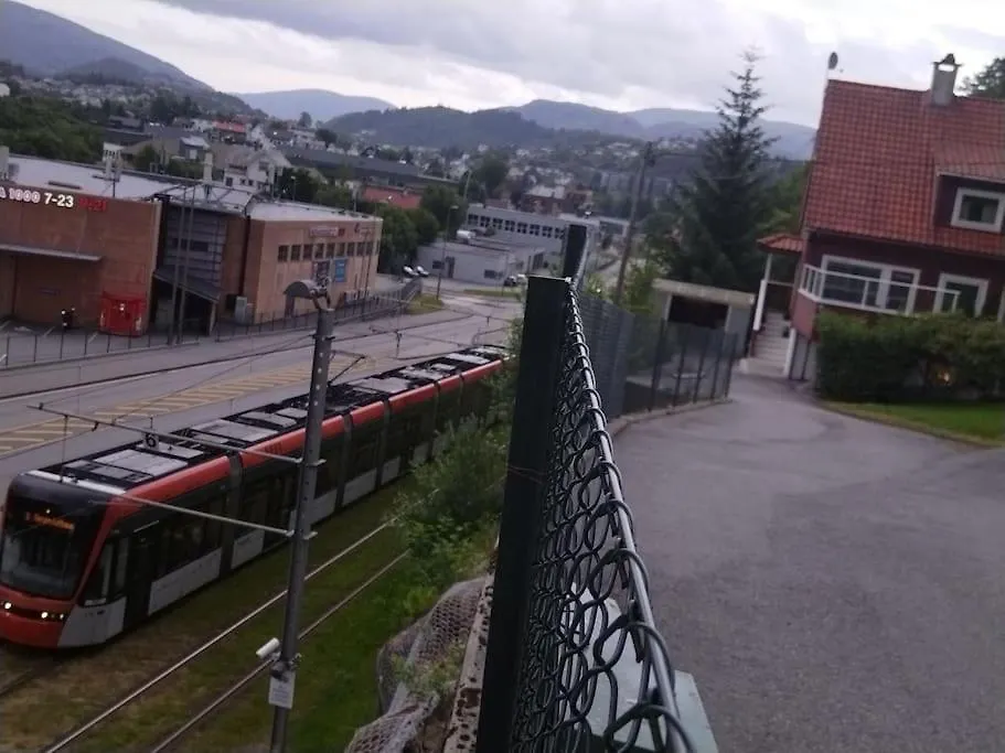 Kjellerleilighet I Fana Til Leie-Med Gratis Parkering Og Mange Kollektiv Reisemuligheter Bergen 0*,